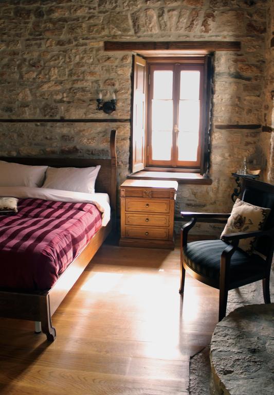Old Inn Gorianadhes Екстер'єр фото