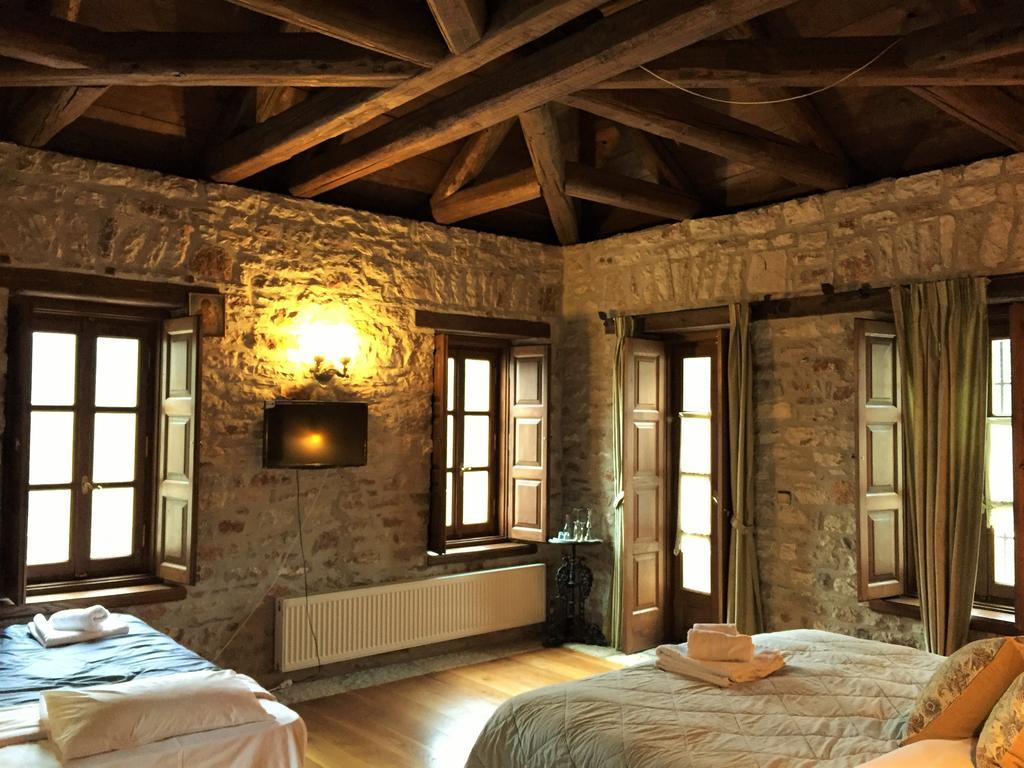 Old Inn Gorianadhes Екстер'єр фото