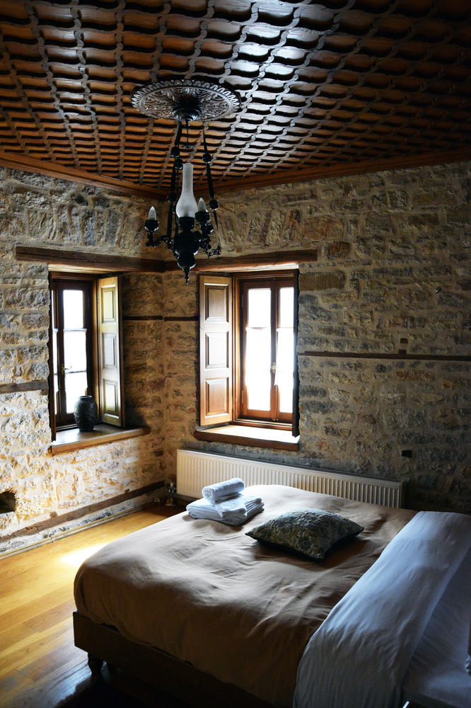 Old Inn Gorianadhes Екстер'єр фото